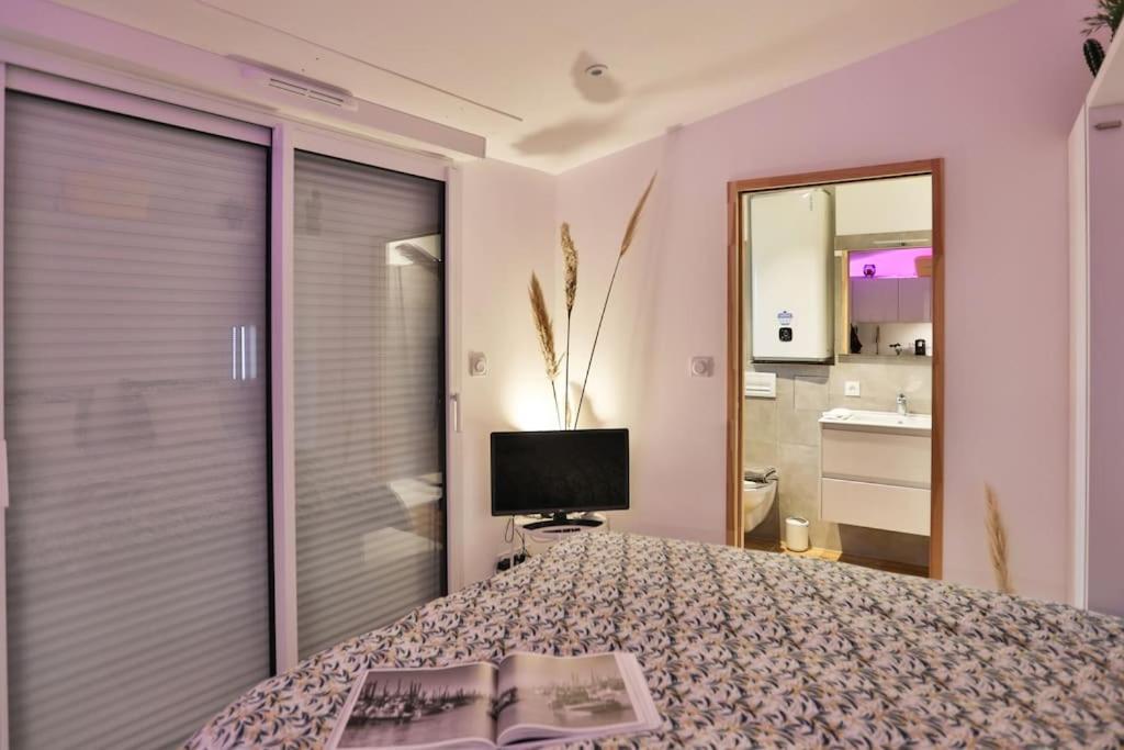Tiny Studio Terrasse, Hypercentre La Plage A 2 Pas ! Les Sables-d'Olonne Ngoại thất bức ảnh